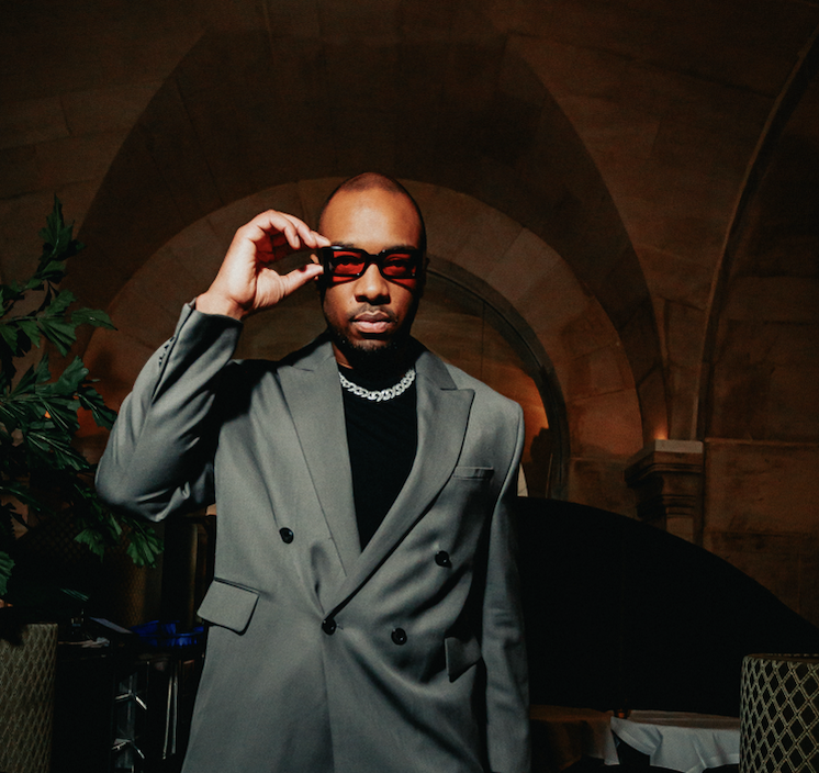 DJ TURNER