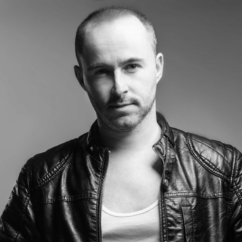 DJ JULIEN MARKS