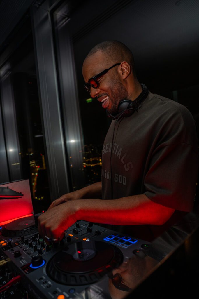 DJ set by Turner at TOO TacTac
